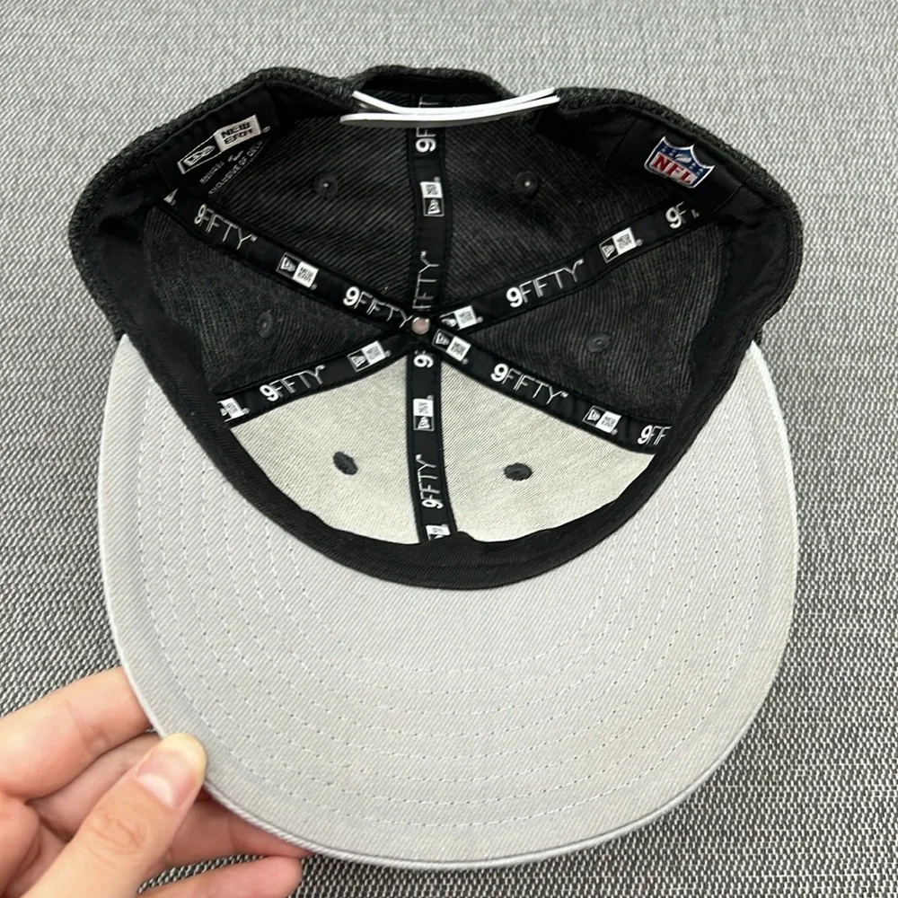 Oakland Raiders Logo NFL New Era 9Fifty Gray SnapBack Adjustable Cap Hat‎ OS